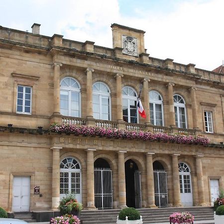Appt "Coeur Moulinois" Apartment Moulins  Luaran gambar